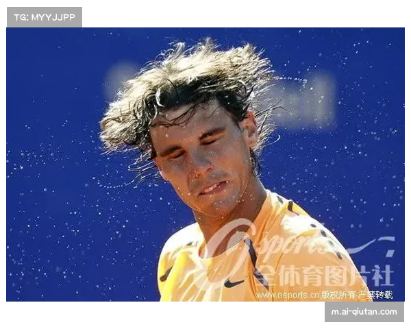 小蜘蛛公开训练深情献花 悼念马竞球迷不幸离世的女儿